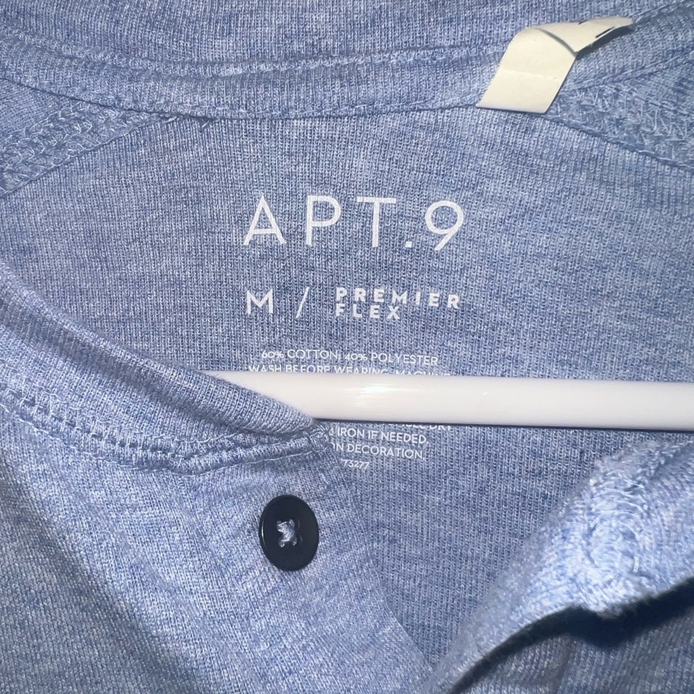 Apt. 9 Men's Blue Henley Shirt - Picture 2 of 3